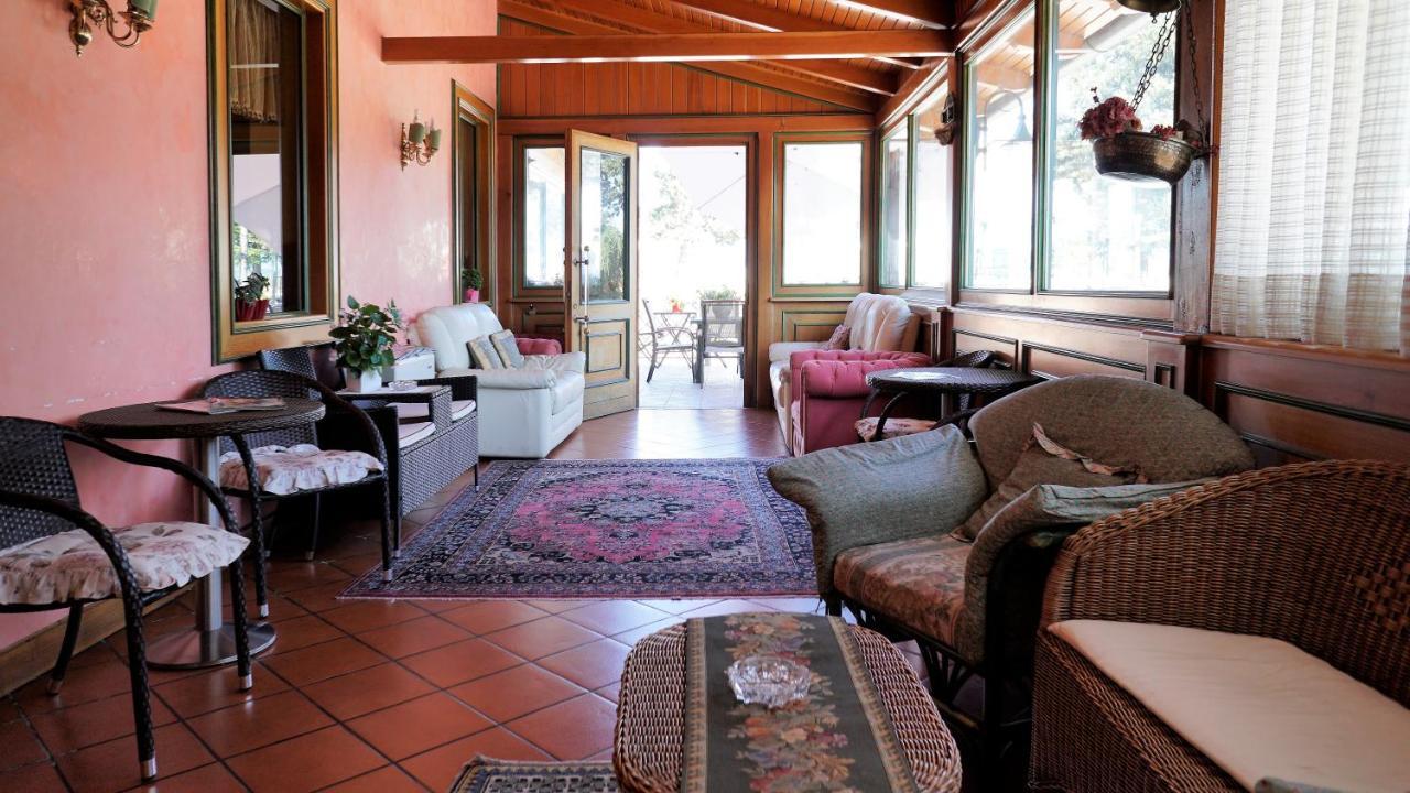 Hotel Ristorante La Nuova Fattoria Carsoli Eksteriør billede