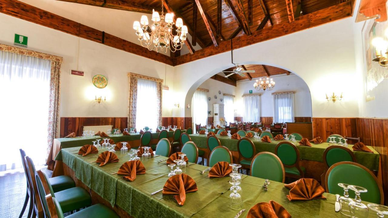 Hotel Ristorante La Nuova Fattoria Carsoli Eksteriør billede